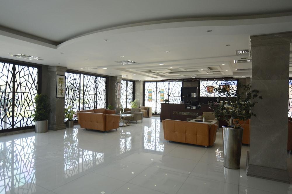 City Center Hotel Mawalih Buitenkant foto